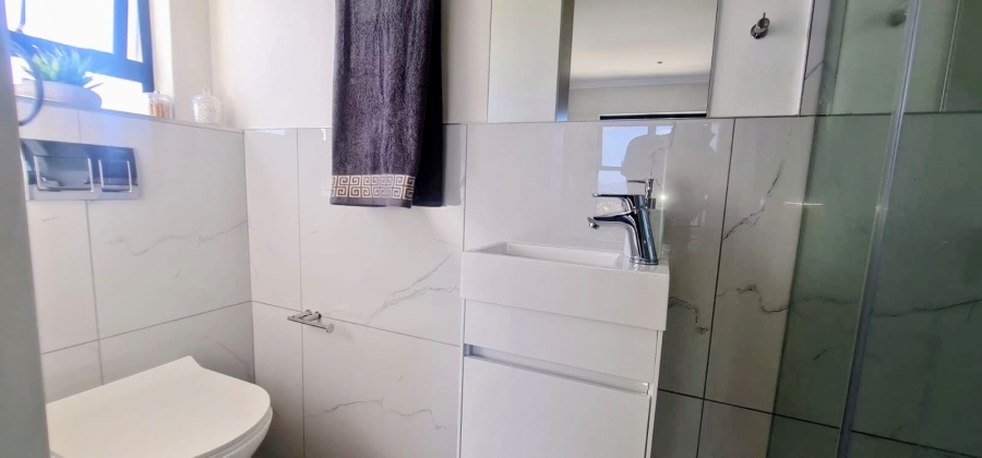To Let 2 Bedroom Property for Rent in Flamingo Vlei Western Cape